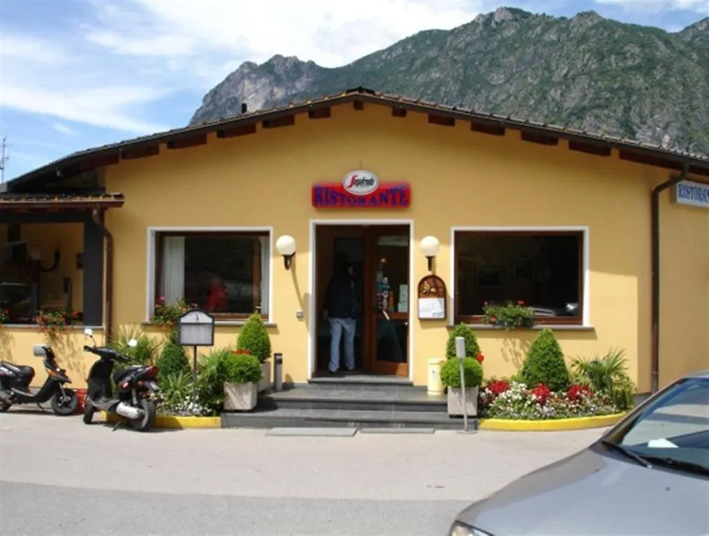 Milano K1 Villa Porlezza 0*,